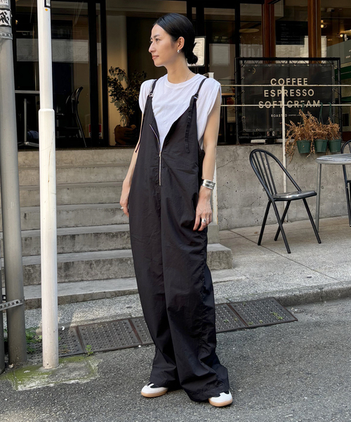 Johnbull（ジョンブル）の「【JOHNBULL/ジョンブル】ジップアップサロペット（サロペット/オーバーオール・レディース・ブラック・36/38）」の4枚目の写真