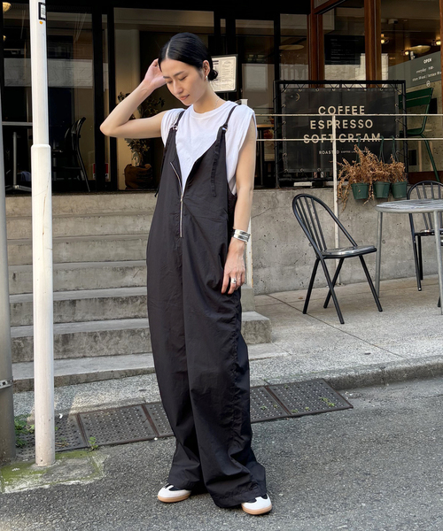 Johnbull（ジョンブル）の「【JOHNBULL/ジョンブル】ジップアップサロペット（サロペット/オーバーオール・レディース・ブラック・36/38）」の3枚目の写真