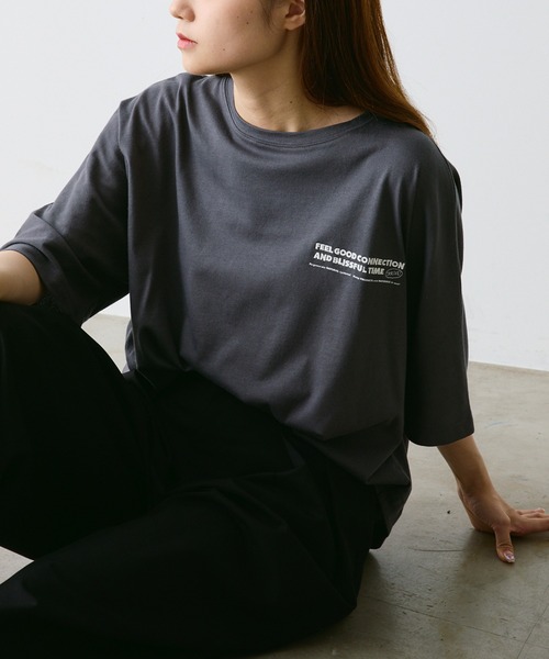 FEEL GOOD CONNECTION AND BLISSFUL TIME(フィールグッドコネクションアンドブリスフルタイム)の「【F&B】オーガニックコットンハーフスリーブT(Tシャツ/カットソー・レディース・オフホワイト/チャコールグレー・FREE)」の3枚目の写真