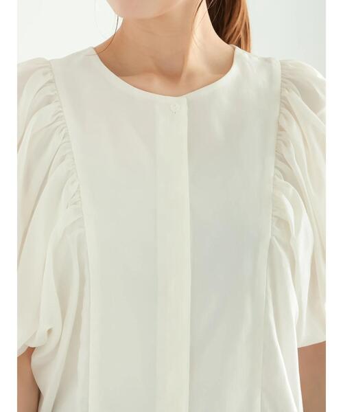 Te chichi（テチチ）の「ギャザーバルーンブラウス（シャツ/ブラウス・レディース・オフホワイト/カーキ/ブラック・F）」の5枚目の写真