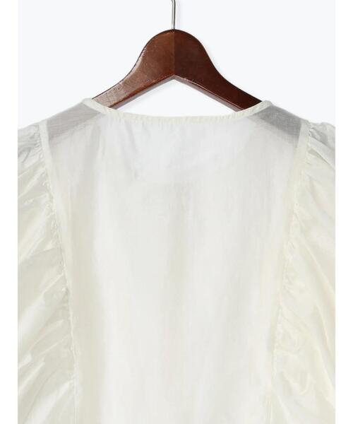 Te chichi（テチチ）の「ギャザーバルーンブラウス（シャツ/ブラウス・レディース・オフホワイト/カーキ/ブラック・F）」の11枚目の写真