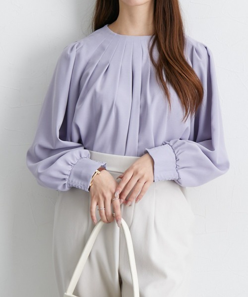 nissen（ニッセン）の「ボリュームスリーブタックブラウス（シャツ/ブラウス・レディース・ピンク/ベージュ系/オフホワイト/ブラック/ライラック系・LL/L/M/S）」の4枚目の写真