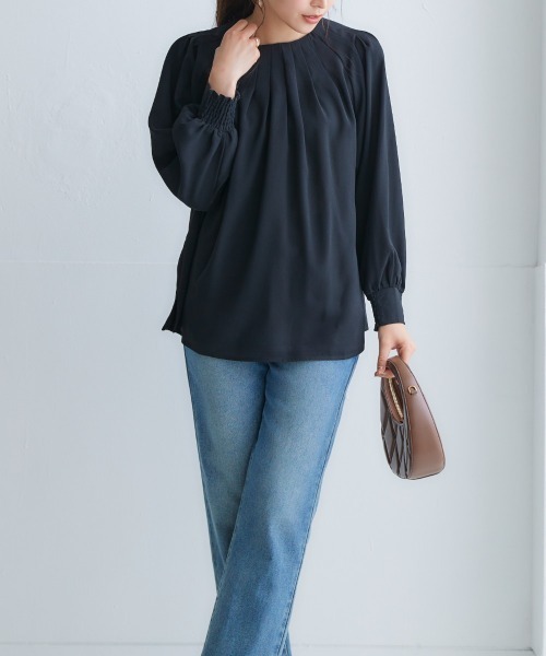 nissen（ニッセン）の「ボリュームスリーブタックブラウス（シャツ/ブラウス・レディース・ピンク/ベージュ系/オフホワイト/ブラック/ライラック系・LL/L/M/S）」の20枚目の写真