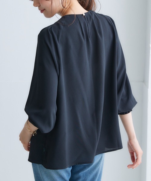 nissen（ニッセン）の「ボリュームスリーブタックブラウス（シャツ/ブラウス・レディース・ピンク/ベージュ系/オフホワイト/ブラック/ライラック系・LL/L/M/S）」の7枚目の写真