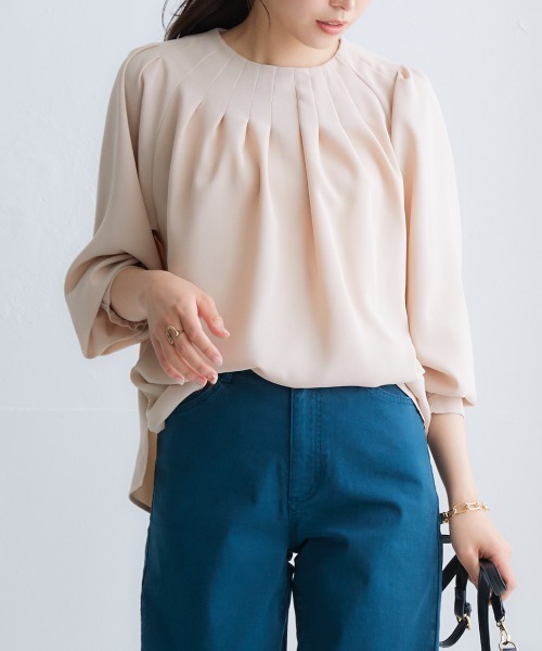 nissen（ニッセン）の「ボリュームスリーブタックブラウス（シャツ/ブラウス・レディース・ピンク/ベージュ系/オフホワイト/ブラック/ライラック系・LL/L/M/S）」の10枚目の写真