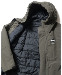 F.C.Real Bristol（エフシーレアルブリストル）の「PADDED BENCH COAT