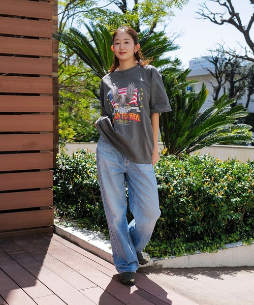 roial（ロイアル）の「DESIGN TEE/ROIAL(ロイアル)スタンダードシルエット半袖プリントTシャツ（Tシャツ/カットソー・メンズ・ネイビー/グレー/ブラック・MEDIUM/SMALL）」の4枚目の写真