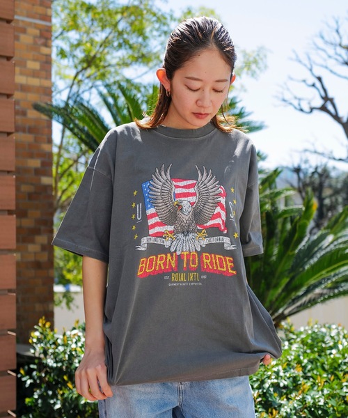 roial（ロイアル）の「DESIGN TEE/ROIAL(ロイアル)スタンダードシルエット半袖プリントTシャツ（Tシャツ/カットソー・メンズ・ネイビー/グレー/ブラック・MEDIUM/SMALL）」の6枚目の写真