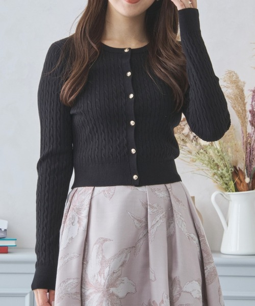 MISCH MASCH(ミッシュマッシュ)の「ケーブルクロップドカーデ/MM438404(カーディガン/ボレロ・レディース・イエロー/ホワイト/ブラック・フリ-)」の4枚目の写真
