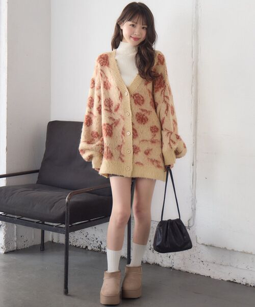 RETRO GIRL（レトロガール）の「【UNISEX】花柄起毛カーデ（ニット/セーター・レディース・ナチュラル/チャコールグレー/ベージュ・FREE）」の17枚目の写真