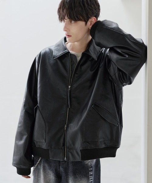 レザー 中綿 ブルゾン シンプル オールブラック 短丈 黒 ヴィンテージ M ASTRONOMY（アストロノミー）の「中綿入り ヴィンテージPU合皮ショート