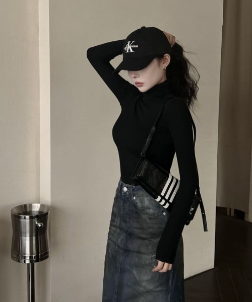 GEMEDA（ジェメダ）の「タートルネックカットソー（Tシャツ/カットソー・レディース・ベージュ/モカ/ホワイト/グレー/ブラック・M）」の22枚目の写真