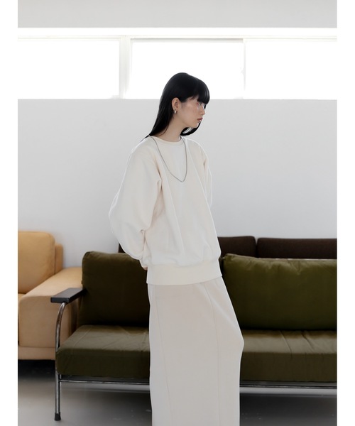 Katrin TOKYO（カトリーントーキョー）の「【yuzuki collaboration】oversize crewneck sweat（スウェット・レディース・アイボリー・FREE）」の3枚目の写真