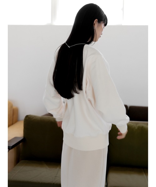 Katrin TOKYO（カトリーントーキョー）の「【yuzuki collaboration】oversize crewneck sweat（スウェット・レディース・アイボリー・FREE）」の7枚目の写真