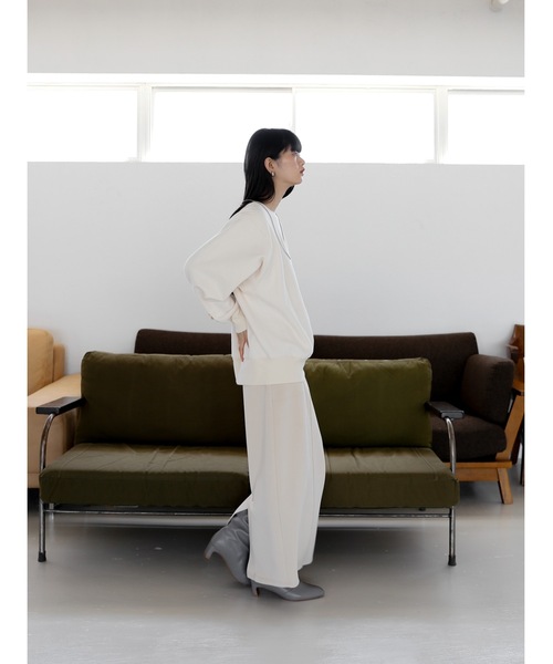 Katrin TOKYO（カトリーントーキョー）の「【yuzuki collaboration】oversize crewneck sweat（スウェット・レディース・アイボリー・FREE）」の8枚目の写真