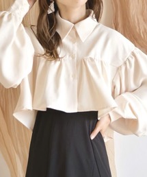 クロップド丈ギャザーブラウス