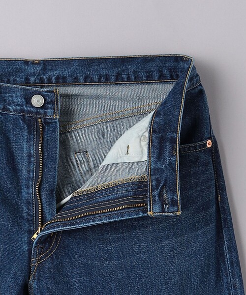 Scye(サイ)の「<Scye> Selvedge Used Wash Straight Leg Jeans/セルヴィッチ ユーズドウォッシュ ストレート ジーンズ(デニムパンツ・メンズ・ライトブルー・30inch/31inch/29inch)」の7枚目の写真