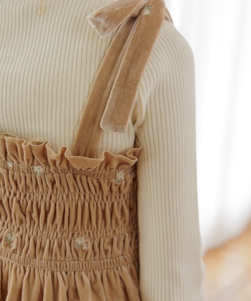 flower（フラワー）の「ベロアエンブロイダリービスチェ（キャミソール・レディース・ベージュ/ブラック・FREE）」の8枚目の写真