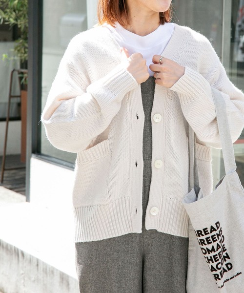 FORK&SPOON（フォークアンドスプーン）の「FORK&SPOON　ウォッシャブルローゲージニットカーディガン（カーディガン/ボレロ・レディース・ブルー/グレー系その他/オフホワイト・1）」の12枚目の写真