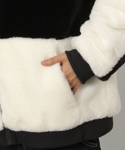 LAKOLE（ラコレ）の「切替ファーフードブルゾン/147390（ブルゾン・メンズ・チャコール/ホワイト/ブルー・MEDIUM/LARGE/X-LARGE）」の18枚目の写真