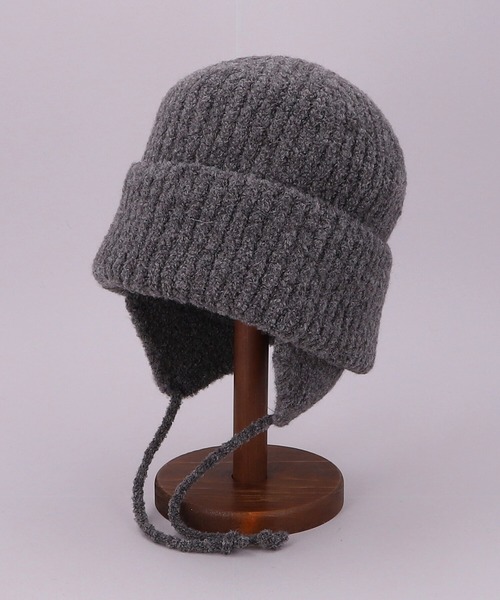 CA4LA（カシラ）の「VICTIM x CALA EAR FLAP KNIT CAP（ニット