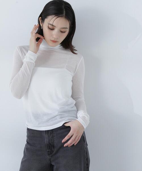 NATURAL BEAUTY BASIC(ナチュラルビューティーベーシック)の「◇ハイネックシアーカットソー(Tシャツ/カットソー・レディース・オフホワイト/イエロー/ベージュ/ピンク・FREE)」の2枚目の写真