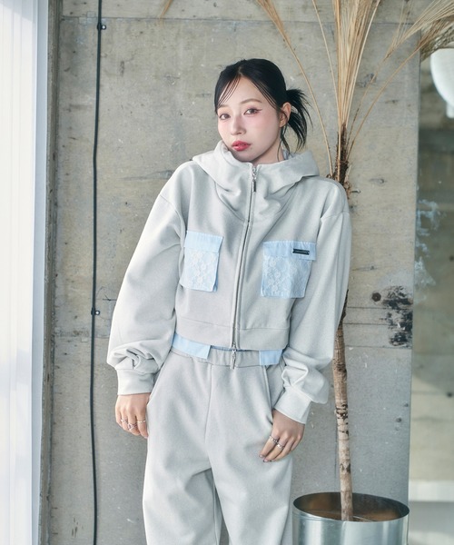 ANDGEEBEE(アンジービー)の「シャツポケットラメパーカー(パーカー・レディース・グレー/オートミール・FREE)」の16枚目の写真