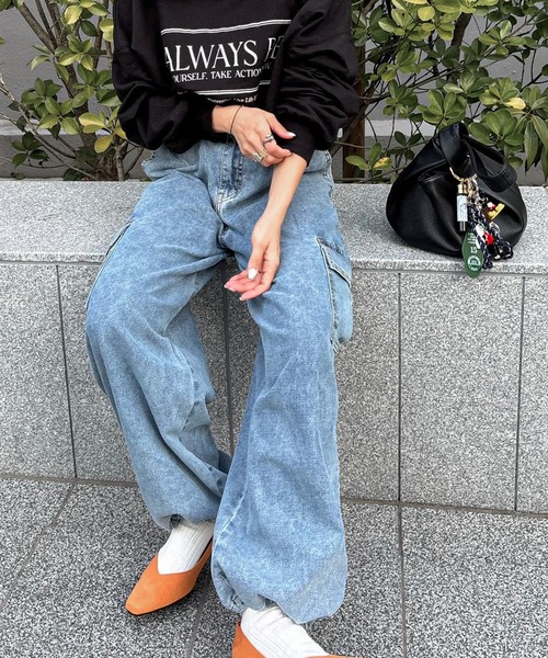 feepur by saya（フェピュールバイサヤ）の「【XSサイズあり】デニムカーゴジョガーパンツ（デニムパンツ・レディース・オフホワイト/ブルー/グレー・MEDIUM/X-SMALL）」の3枚目の写真