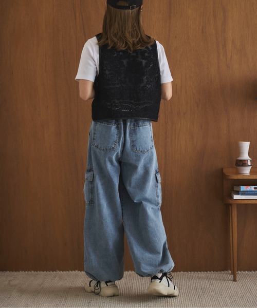 feepur by saya（フェピュールバイサヤ）の「【XSサイズあり】デニムカーゴジョガーパンツ（デニムパンツ・レディース・オフホワイト/ブルー/グレー・MEDIUM/X-SMALL）」の17枚目の写真