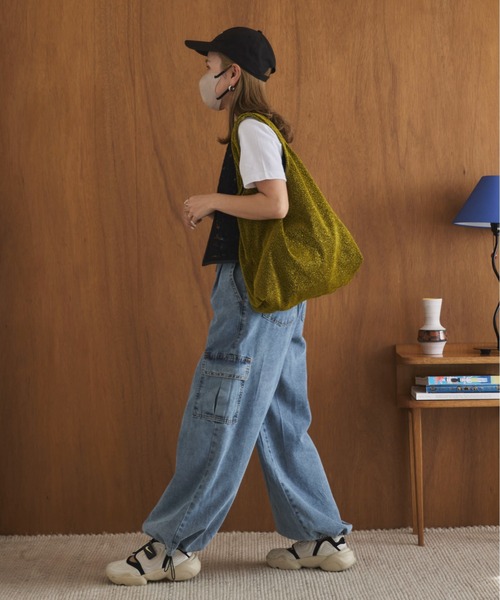 feepur by saya（フェピュールバイサヤ）の「【XSサイズあり】デニムカーゴジョガーパンツ（デニムパンツ・レディース・オフホワイト/ブルー/グレー・MEDIUM/X-SMALL）」の19枚目の写真