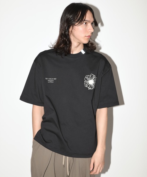 Flower Motif T-shirt/フラワーモチーフＴシャツ Flower motif T-shirt ユニセックス 男女兼用フラワーモチーフ