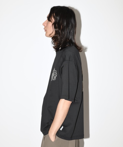 SUPERTHANKS(スーパーサンクス)の「フラワーモチーフデザインバックプリントTシャツ”Bic flower" S/S T-shirt(Tシャツ/カットソー・メンズ・ブラック/ホワイト/カーキ・S/M/L)」の7枚目の写真