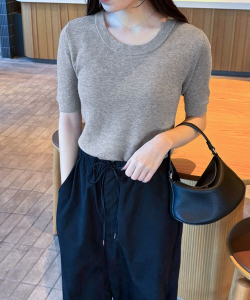 CHAN ME(チャンミ)の「ラウンドネック半袖リブニット(ニット/セーター・レディース・ブラック/ホワイト/ベージュ/グレイッシュベージュ/グレー/ネイビー・MEDIUM/LARGE/X-LARGE)」の1枚目の写真