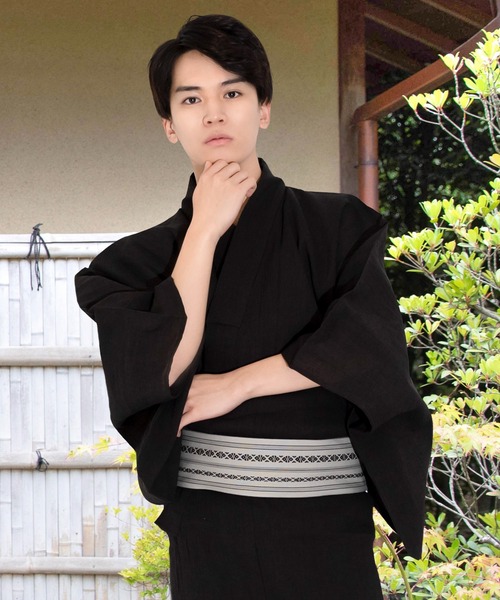 KYOETSU(キョウエツ)の「メンズ 楊柳浴衣 4点セット ( 浴衣 + 帯 + 下駄 + 腰紐 )(浴衣・メンズ・その他1/その他2/その他3/その他4/その他5/その他16/その他12/その他14/その他15/その他6/その他7/その他8/その他9/その他10/その他11/その他13・LL/3L/M/L)」の2枚目の写真