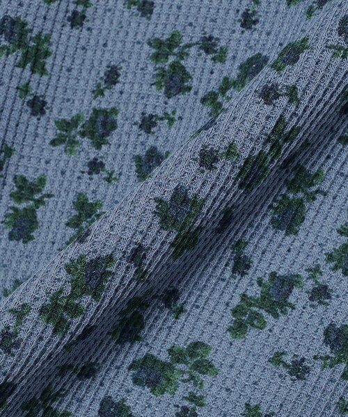 BEAMS BOY（ビームスボーイ）の「フラワー サーマル ノースリーブ（タンクトップ・レディース・ブルー/アイボリー・ONE SIZE）」の4枚目の写真