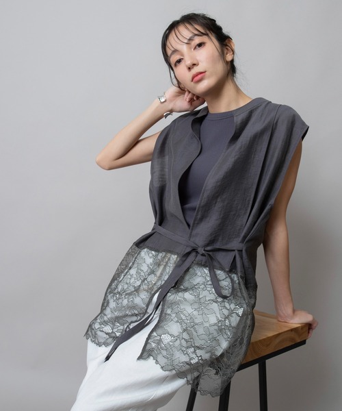 Munich（ミューニック）の「レースドッキングジレ（シャツ/ブラウス・レディース・ホワイト/ブラック/ダークグレー・FREE）」の3枚目の写真