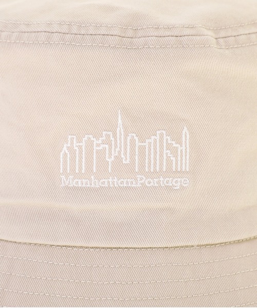 Manhattan Portage（マンハッタンポーテージ）の「Washed Twill Bucket Hat（ハット・メンズ・サンドベージュ/チャコール/ブラック/ライトブルー/ベージュ/ブラウン/ブラック×パープル・FREE）」の16枚目の写真