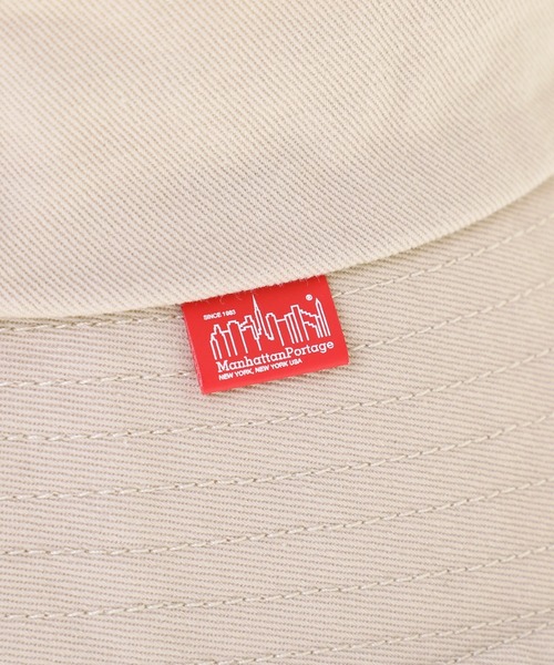 Manhattan Portage（マンハッタンポーテージ）の「Washed Twill Bucket Hat（ハット・メンズ・サンドベージュ/チャコール/ブラック/ライトブルー/ベージュ/ブラウン/ブラック×パープル・FREE）」の15枚目の写真