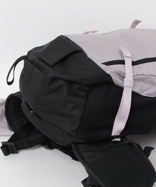Mammut(マムート)の「【女性用20Lサイズ】リチウム 20 ウィメンズ / Lithium 20 Women / バックパック(バックパック/リュック・レディース・レッド/カーキ/アイボリー・20L)」の6枚目の写真