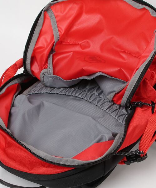 Mammut(マムート)の「【女性用20Lサイズ】リチウム 20 ウィメンズ / Lithium 20 Women / バックパック(バックパック/リュック・レディース・レッド/カーキ/アイボリー・20L)」の8枚目の写真