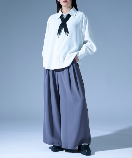 Ellno Loset（エルノロゼット）の「ノーブルクロスボウタイツキトロミシャツ/SETUP対応（シャツ/ブラウス・メンズ・ブルーグレー/オフホワイト/ブラック・MEDIUM/SMALL/LARGE）」の19枚目の写真