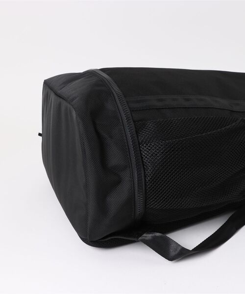 NEW ERA(ニューエラ)の「【NEW ERA/ニューエラ】BOX PACK(バックパック/リュック・メンズ・ブラック/ブラック系その他・FREE)」の4枚目の写真