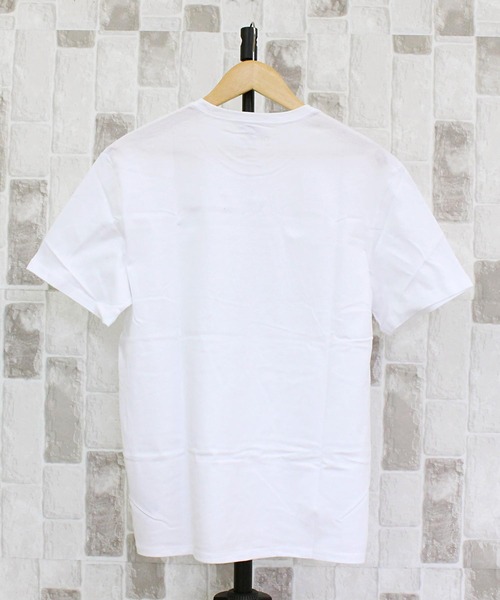 Calvin Klein(カルバン・クライン)の「CK ロゴテクスチャードボックスクルーネックTシャツ SS CK LOGO TEXTURED BOX CREWNECK TEE(Tシャツ/カットソー・メンズ・ホワイト・M/L/XL)」の2枚目の写真