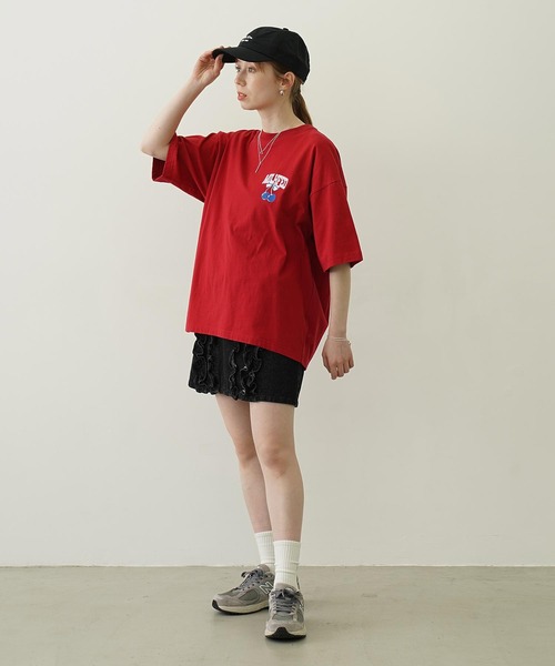MILKFED.(ミルクフェド)の「CHERRY AND RIBBON WIDE S/S TEE(Tシャツ/カットソー・レディース・レッド/ホワイト/ライトパープル/チャコール・L/M)」の18枚目の写真