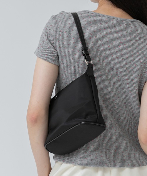 HEILIS（ヘイリス）の「ワンハンドルナイロンショルダーバッグ/2WAY シンプル 韓国 レディース ファスナー ブラック ピンク ワンショル ハンドバッグ 軽量（ハンドバッグ・レディース・ブラック/ピンク・FREE）」の16枚目の写真