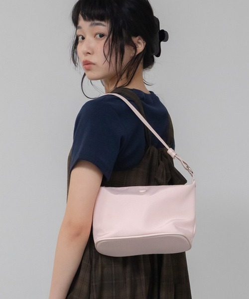 [韓国人気] ARCHIVEPKE★LUV HOLE BAG ナイロンショルダーバッグ Luv hole bag