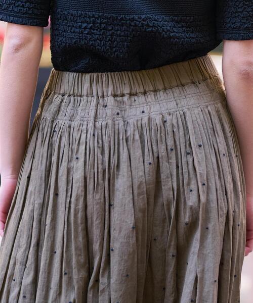 DRESSTERIOR(ドレステリア)の「【ウエストゴム/裏地あり】イージーウエストドット刺繍スカート(スカート・レディース・アイボリー/オリーブ・34/36/38/40)」の17枚目の写真