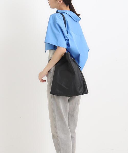 TOFF&LOADSTONE（トフアンドロードストーン）の「Sack minimal（ザック ミニマル）（ショルダーバッグ・レディース・カーキ/ライトグレー系9/ブラック・00）」の6枚目の写真