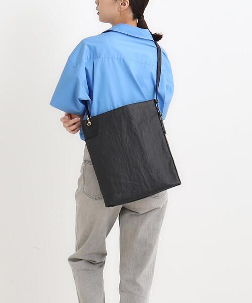 TOFF&LOADSTONE（トフアンドロードストーン）の「Sack minimal（ザック ミニマル）（ショルダーバッグ・レディース・カーキ/ライトグレー系9/ブラック・00）」の8枚目の写真