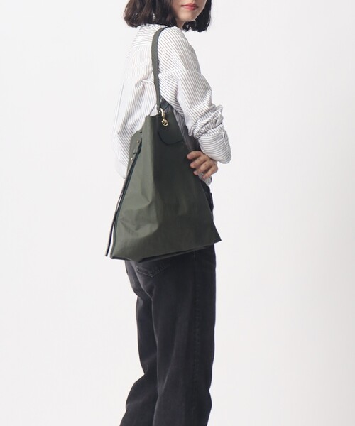 TOFF&LOADSTONE（トフアンドロードストーン）の「Sack minimal（ザック ミニマル）（ショルダーバッグ・レディース・カーキ/ライトグレー系9/ブラック・00）」の10枚目の写真